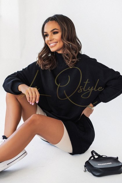 Czarna bluza Simple ze stójką i przeszyciami