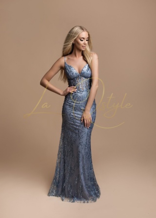 EVITA sukienka dopasowana brokatowa na ramiączkach ZIMNY NIEBIESKI