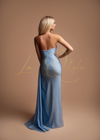 AGATHE dopasowana sukienka z trenem BŁĘKITNA