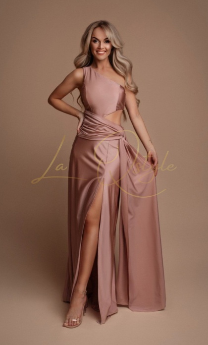 ERICA długa sukienka satynowa na jedno ramię z rozcięciami PUDROWY RÓŻ