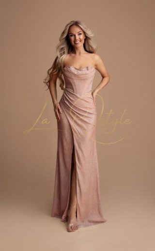 LYNA dopasowana błyszcząca sukienka z rozcięciem i gorsetem RÓŻOWA