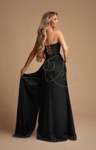 CLARA dopasowana satynowa sukienka z gorsetem i trenem CZARNA