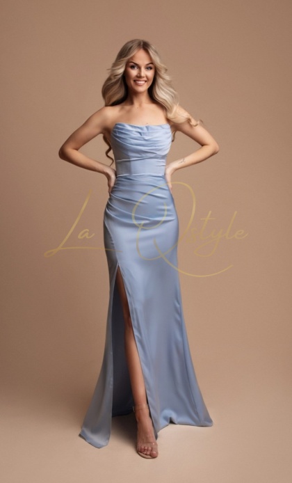 PENELOPE dopasowana, satynowa sukienka z gorsetem i rozcięciem na nogę BŁĘKITNA