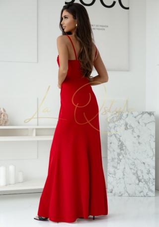 SYLIA dopasowana, gładka sukienka z rozcięciem CZERWONA