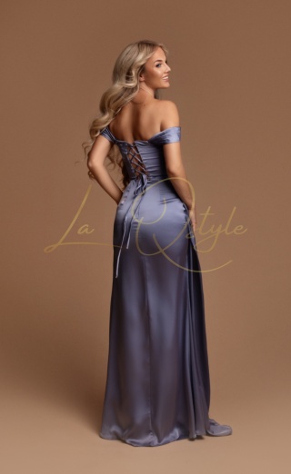 SOFIA satynowa sukienka z gorsetem, trenem i opadającymi ramiączkami ZIMNY NIEBIESKI