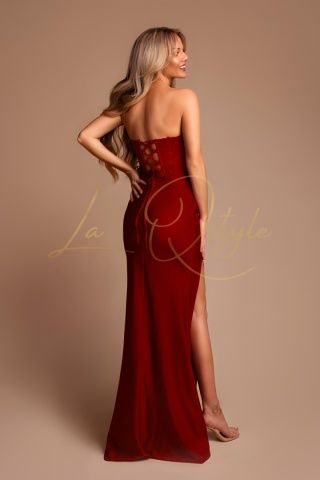 SABRINA dopasowana sukienka z gorsetem i rozcięciem na nogę WIŚNIA