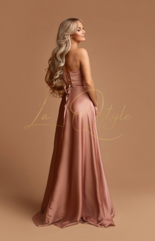 ELISABETH długa rozkloszowana satynowa sukienka z gorsetem PUDROWY RÓŻ