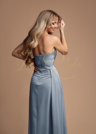 PAOLA gorsetowa dopasowana satynowa sukienka z trenem ZIMNY NIEBIESKI