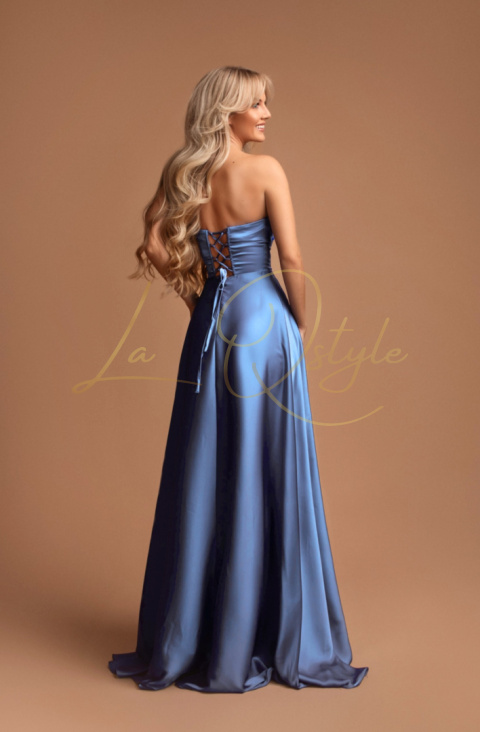 Długa rozkloszowana satynowa sukienka z gorsetem ZIMNY NIEBIESKI
