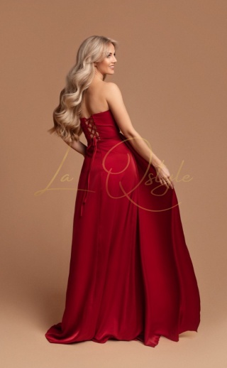 JOANA satynowa długa rozkloszowana sukienka z błyszczącym gorsetem WIŚNIA