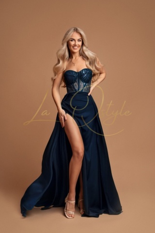 JOANA satynowa długa rozkloszowana sukienka z błyszczącym gorsetem GRANATOWA