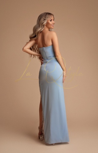 LIVIA dopasowana sukienka z gorsetem i zdobionym rozcięciem BŁĘKITNA