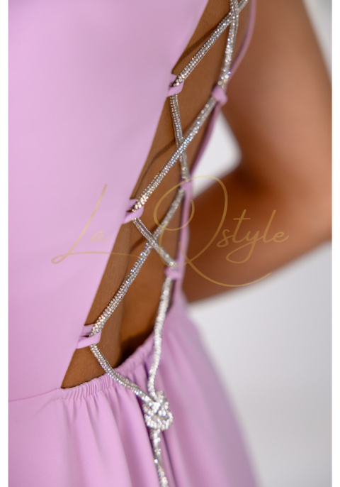 Gładka sukienka z ozdobnym wiązaniem na plecach LILA