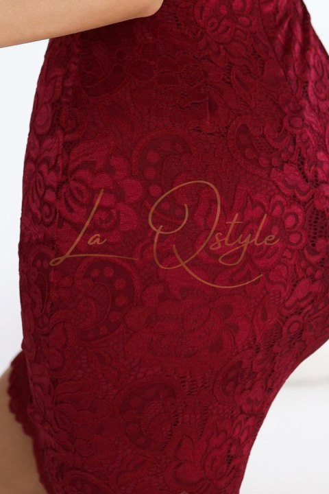 Koronkowa dopasowana sukienka z krótkim rękawkiem i dekoltem BORDOWA