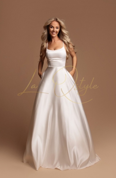 Długa satynowa sukienka z gorsetem, tiulem i kieszeniami ECRU