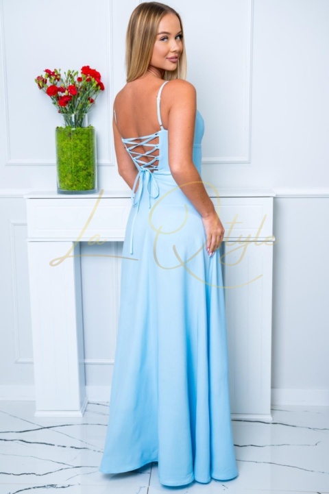 Maxi sukienka z wiązaniem na plecach i rozcięciem BABY BLUE