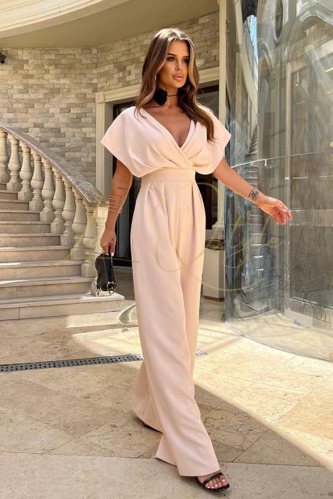 Kombinezon z zakrytymi ramionami BEŻOWY