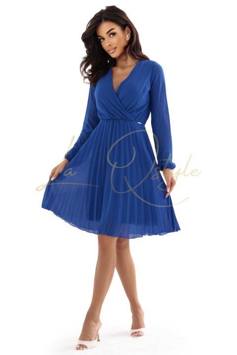 Elegancka plisowana sukienka z dekoltem i długim rękawkiem CHABROWA