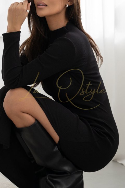 Czarna sukienka maxi z rozcięciem