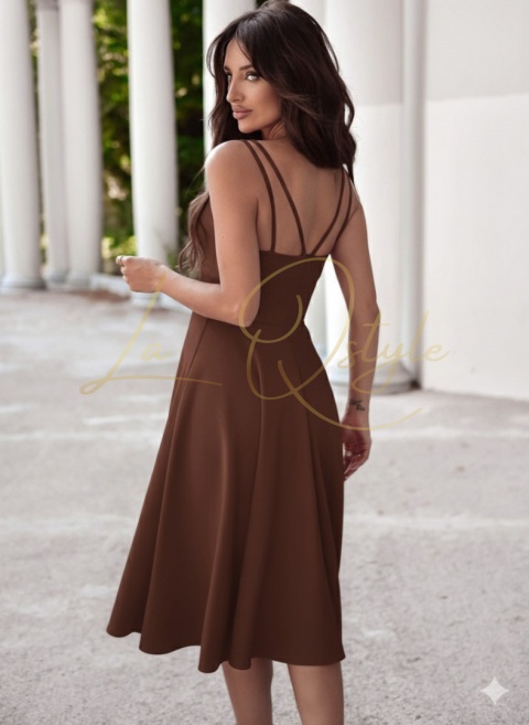 Sukienka midi z kopertowym dekoltem 7/8 CZEKOLADA