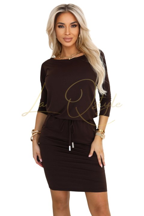 Sportowa sukienka z kieszonkami i wiązaniem w pasie CZEKOLADOWY BRĄZ