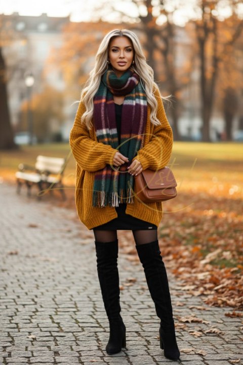 Wygodna sukienka nietoperz z długim rękawkiem CZARNA