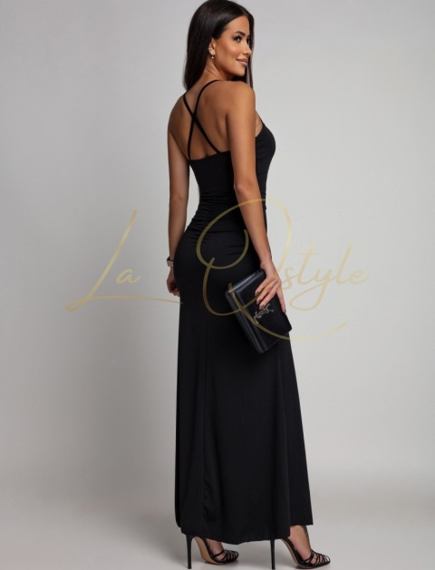 Dopasowana maxi sukienka z falbanami i rozcięciem CZARNA