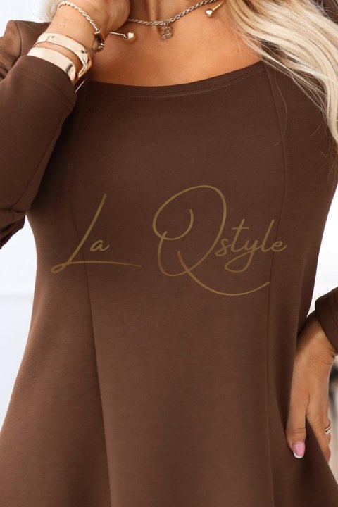 574-2 IVANA wygodna trapezowa sukienka z dekoltem i długim rękawkiem - czekoladowa