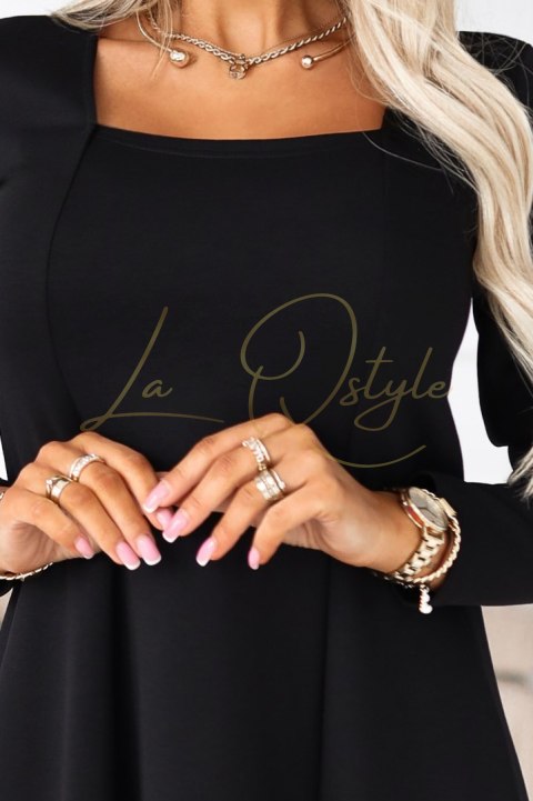 Wygodna trapezowa sukienka z dekoltem i długim rękawkiem CZARNA