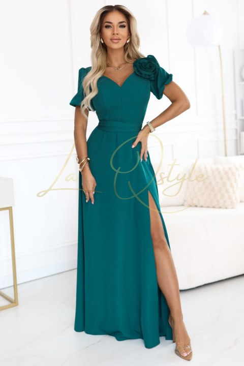 Elegancka długa sukienka z różą, paskiem i wysokim rozcięciem BUTELKOWA ZIELEŃ