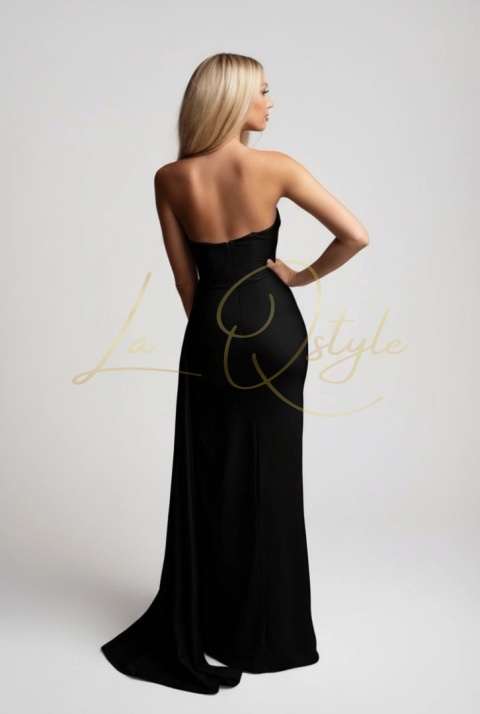 Dopasowana gorsetowa sukienka z trenem CZARNA