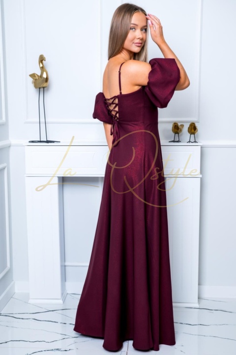 Maxi błyszcząca sukienka z nakładanymi rękawkami i wiązaniem na plecach BORDOWA