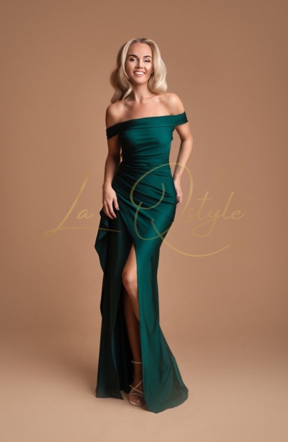 MAGALIE dopasowana sukienka z gorsetem, marszczeniami i opadającymi ramionami BUTELKOWA ZIELEŃ