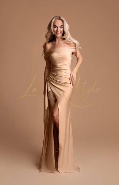 MAGALIE dopasowana sukienka z gorsetem, marszczeniami i opadającymi ramionami ZŁOTA