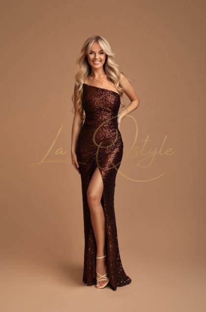 SALI dopasowana cekinowa sukienka z asymetrycznym gorsetem CZEKOLADOWA