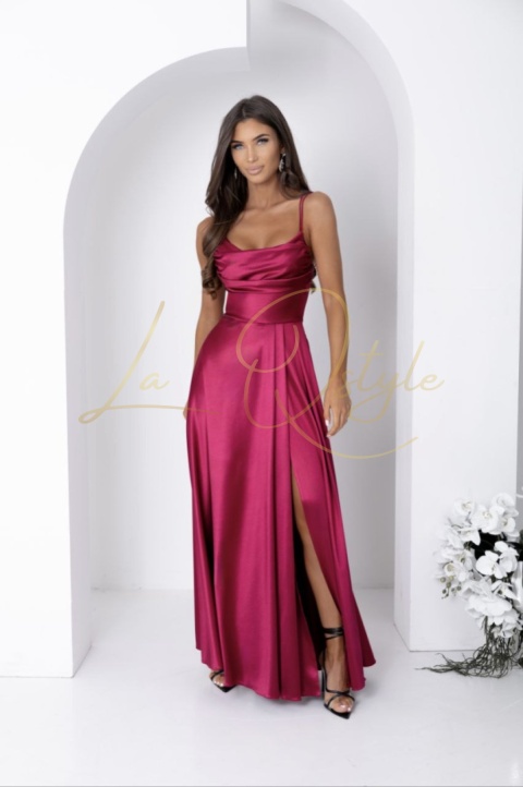 Sukienka satynowa z wiązaniem na plecach BORDOWA