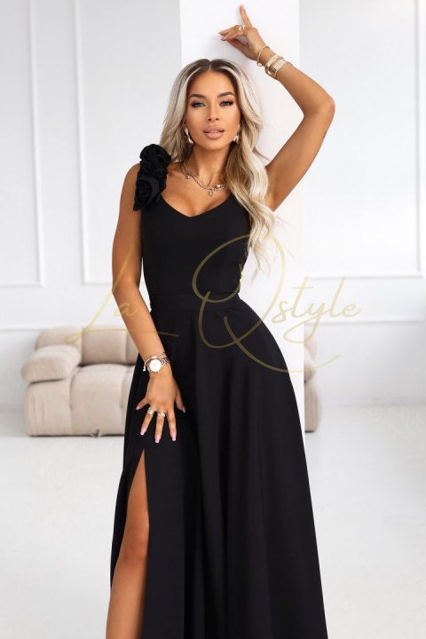 Elegancka wieczorowa suknia maxi z rozcięciem i różami KLASYCZNA CZERŃ