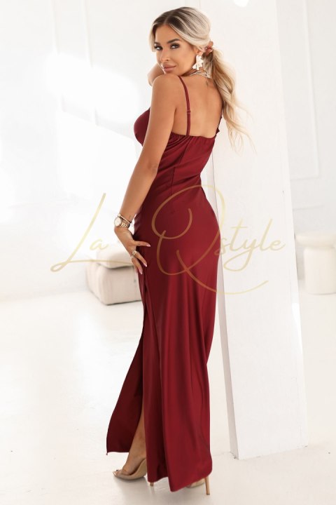 Dopasowana długa sukienka maxi z kopertowym dekoltem i rozcięciem BORDOWA