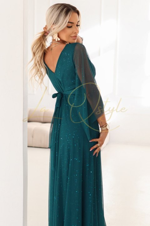 655-2 Długa połyskująca w świetle suknia z dekoltem i transparentnym rękawkiem - szmaragdowa zieleń