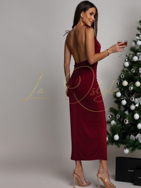 Błyszcząca midi sukienka na ramiączkach z odkrytymi plecami BORDOWA