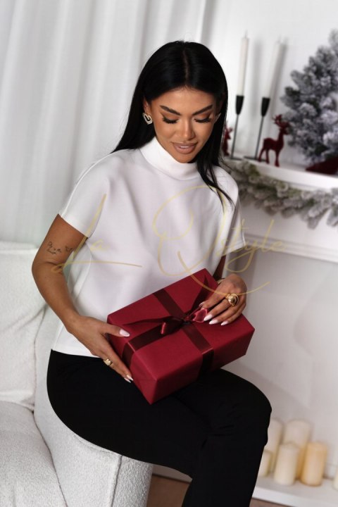 Śmietankowa pudełkowa dzianinowa bluzka RIVA