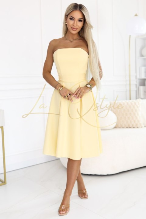 Gorsetowa rozkloszowana sukienka midi z paskiem - pastelowy ŻÓŁTA