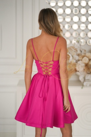 ALIAH brokatowa mini sukienka z gorsetem i wiązaniem na plecach FUKSJA