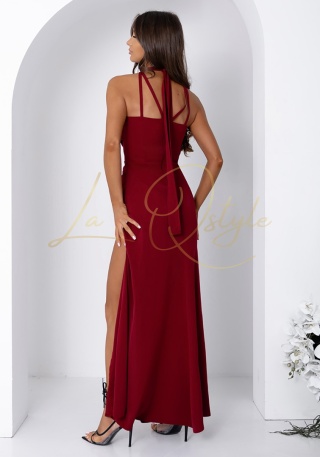 ROXAN dopasowana, gładka sukienka z rozcięciem i wiązaniem na szyi halter BORDOWA