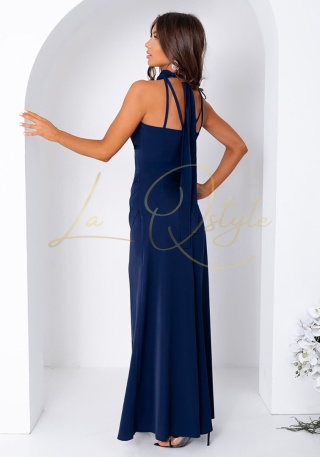 ROXAN dopasowana, gładka sukienka z rozcięciem i wiązaniem na szyi halter GRANATOWA