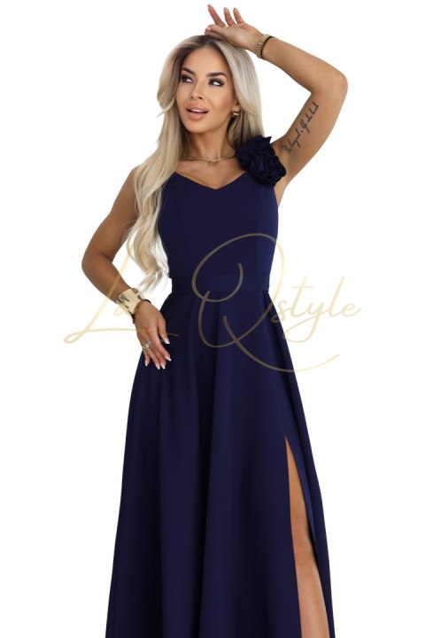 Elegancka wieczorowa suknia maxi z rozcięciem i różami GRANATOWA