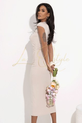 Beżowa dopasowana sukienka midi MADELINE
