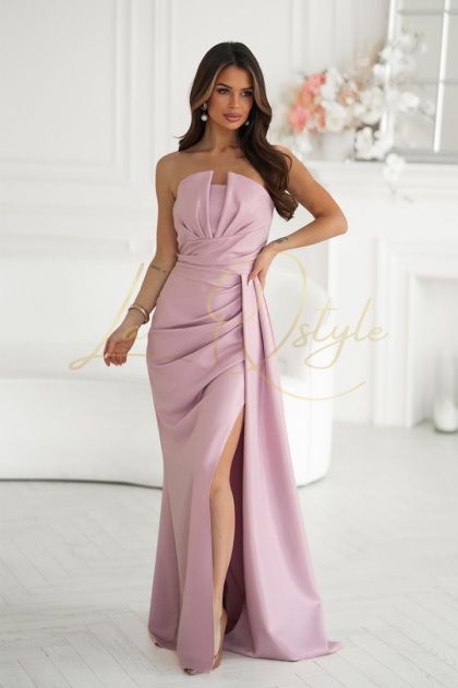 CHELSEA dopasowana połyskująca sukienka z wiązaniem na plecach PUDROWY RÓŻ