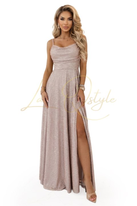 Długa sukienka z subtelnym połyskiem i gorsetowym wiązaniem na plecach BEŻOWY RÓŻ Z BROKATEM