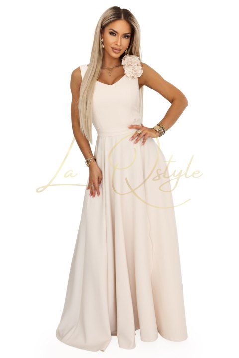 Elegancka wieczorowa suknia maxi z rozcięciem i różami BEŻOWA